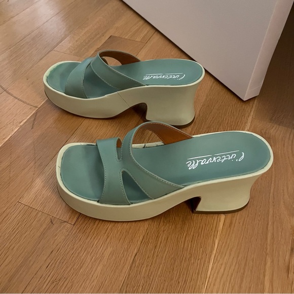 L’intervalle mint leather sandals, size 37 - Picture 8 of 9